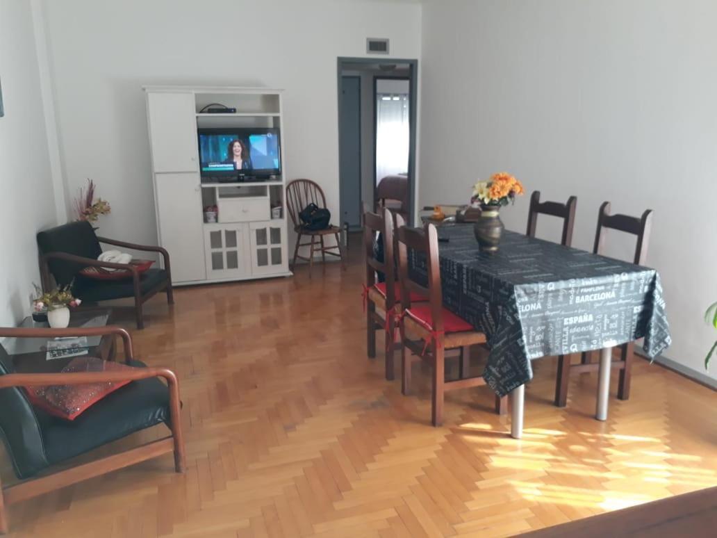 Апартаменты Apartamento Lautaro Буэнос-Айрес Экстерьер фото